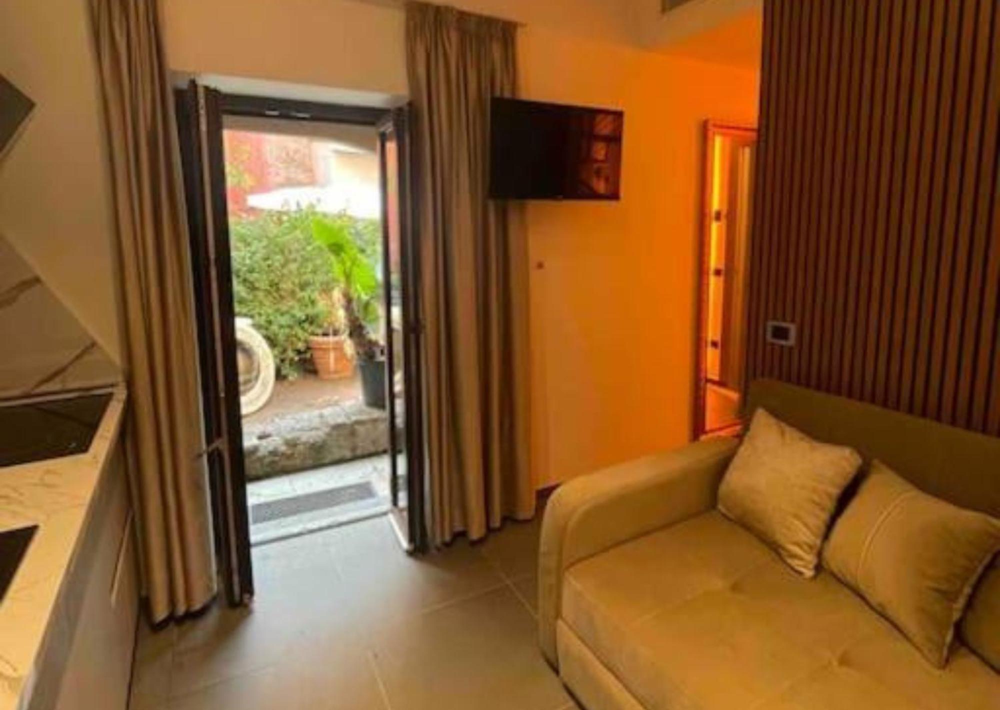 Exclusive With Private Garden - 5 Minutes From The Colosseum Villa Roma